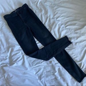 **CLOSET CLEAROUT SALE** Hollister black ultra high rise jeggings